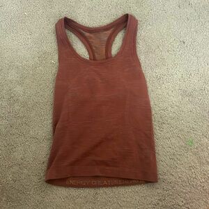Lululemon tank top